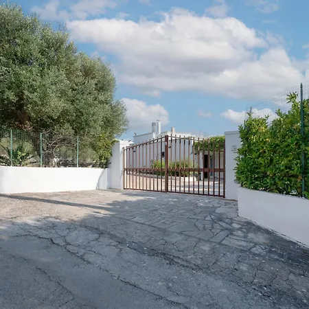 דירה Guesthost - Il Pergolato Charming Trullo & Flat אוסטוני