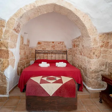 Guesthost - Il Pergolato Charming Trullo & Flat דירה אוסטוני