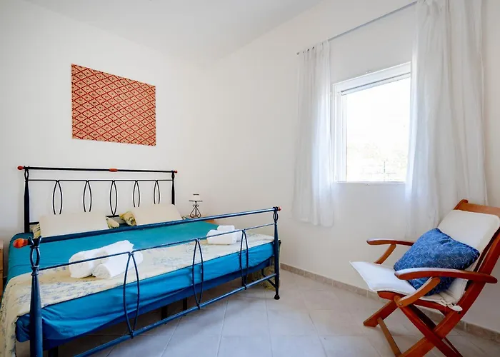 Guesthost - Il Pergolato Charming Trullo & Flat *