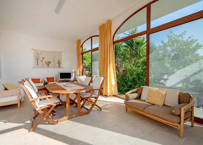 Guesthost - Il Pergolato Charming Trullo & Flat Ostuni