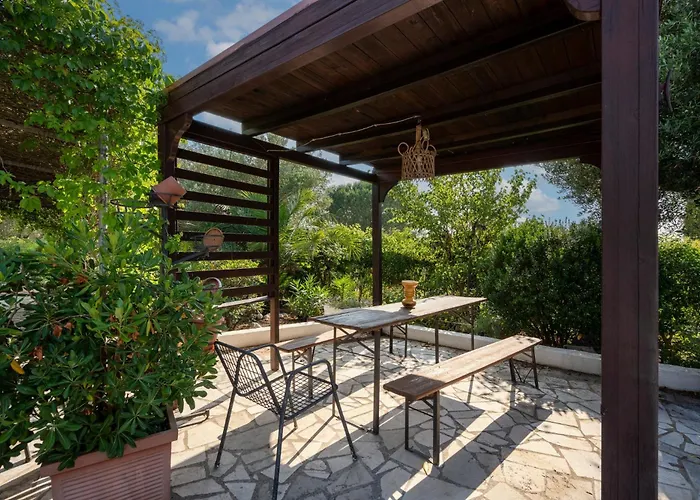 Guesthost - Il Pergolato Charming Trullo & Flat Apartment Ostuni
