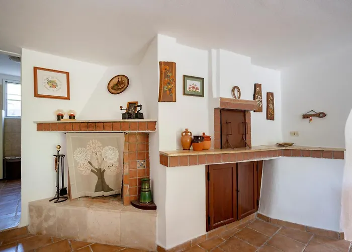 Guesthost - Il Pergolato Charming Trullo & Flat