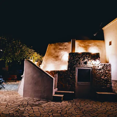 Guesthost - Il Pergolato Charming Trullo & Flat 아파트 *