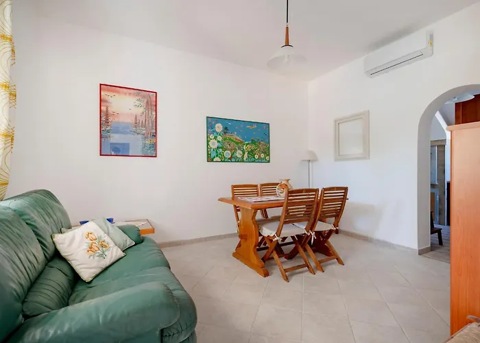 아파트 Guesthost - Il Pergolato Charming Trullo & Flat