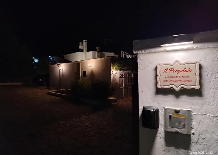 Guesthost - Il Pergolato Charming Trullo & Flat 아파트